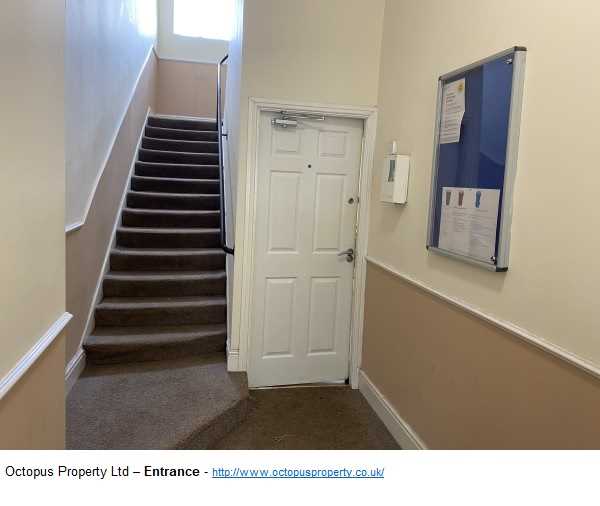 Flat Osborne Road in Newcastle upon Tyne