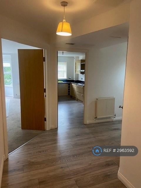 Flat Carisbrooke Road in Leeds