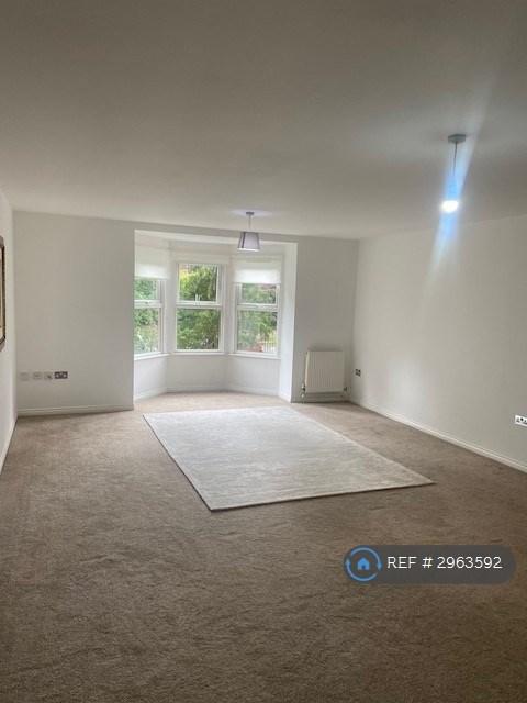 Flat Carisbrooke Road in Leeds