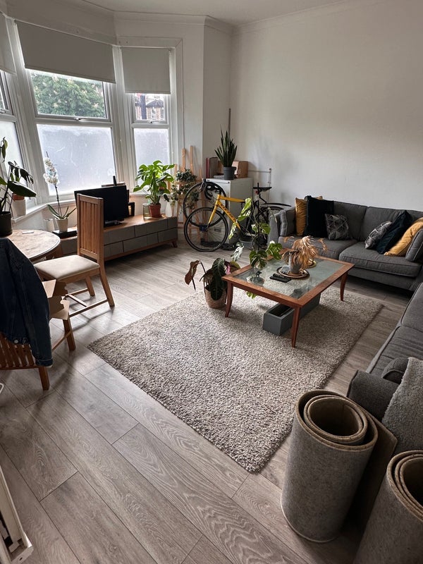 Room Willoughby Park Road in Greater London