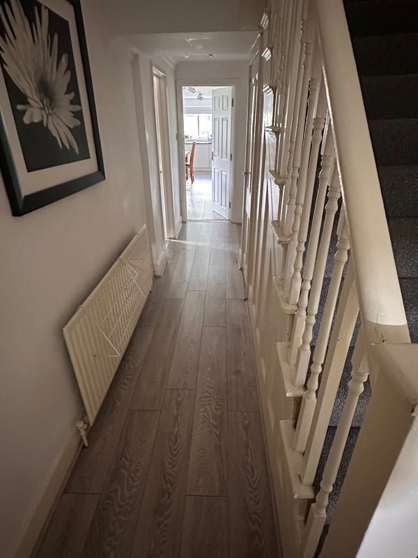 Room Willoughby Park Road in Greater London