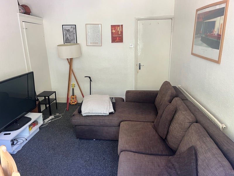 Room Sydney Road in Greater London