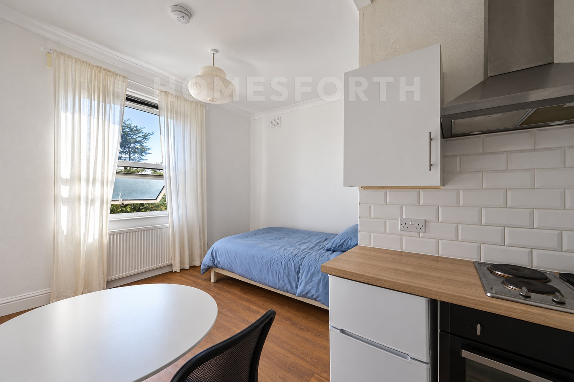Flat West End Lane in Greater London