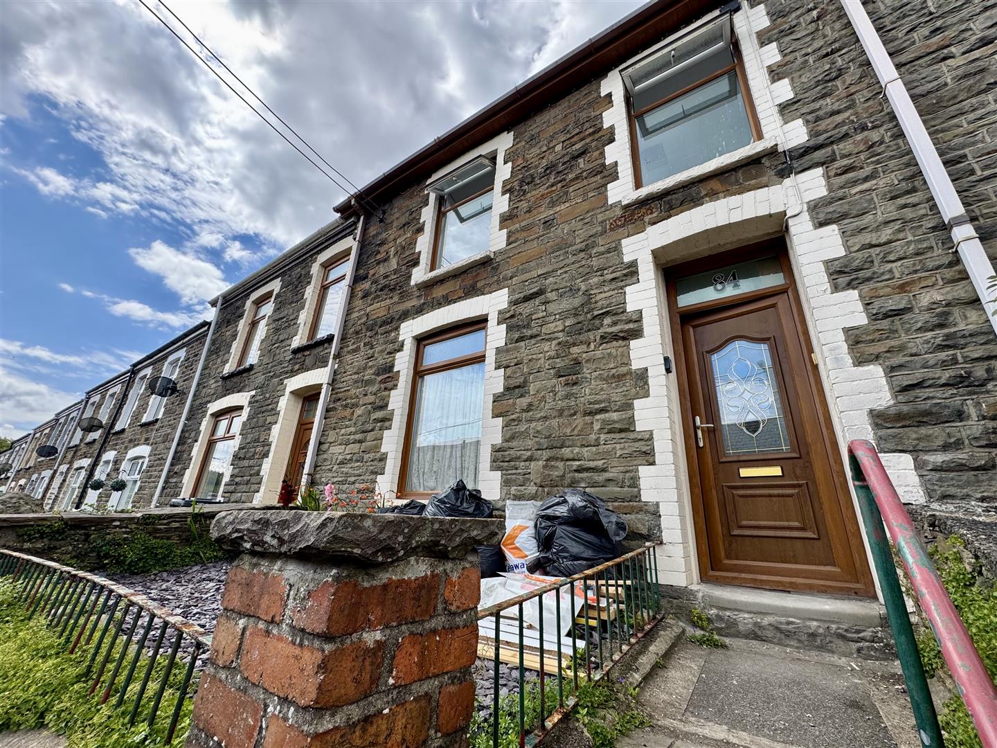 Flat New Road in Ynysybwl