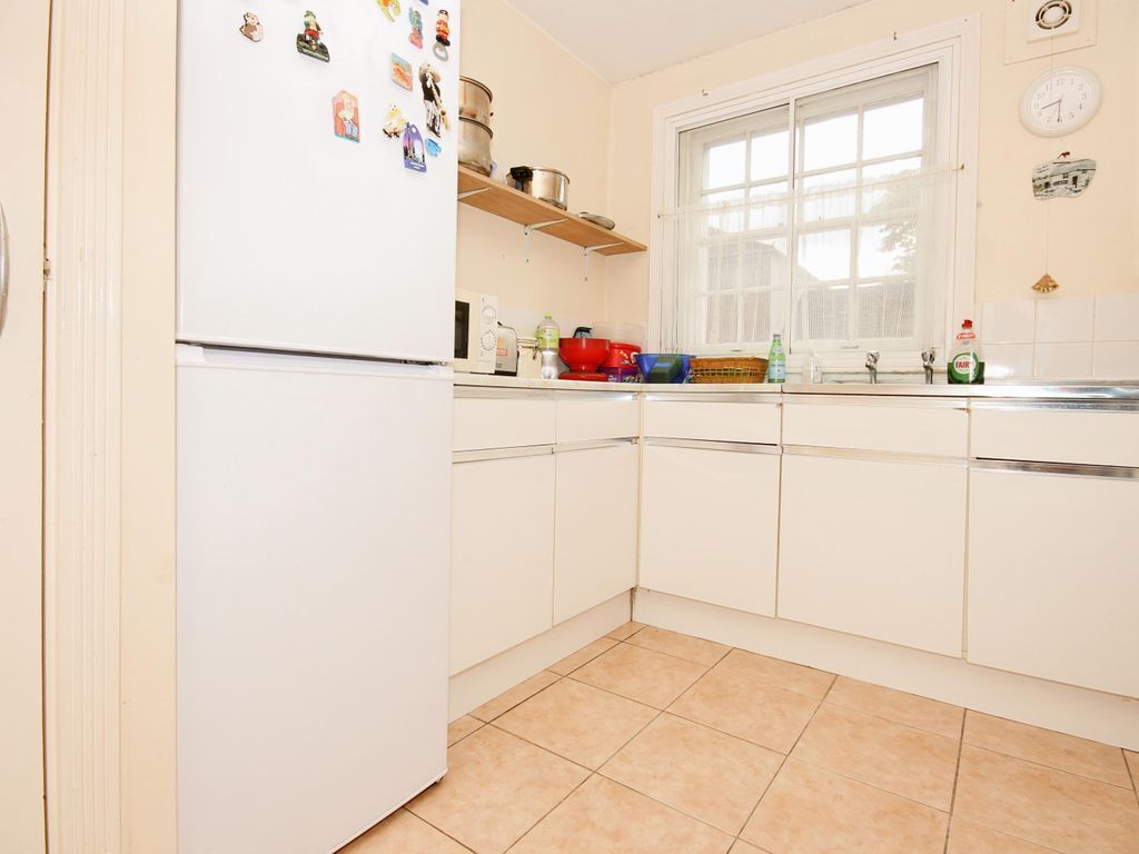 Flat Clarendon Avenue in Royal Leamington Spa