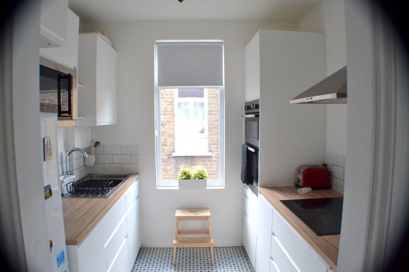 Room Mount Pleasant Road in Greater London
