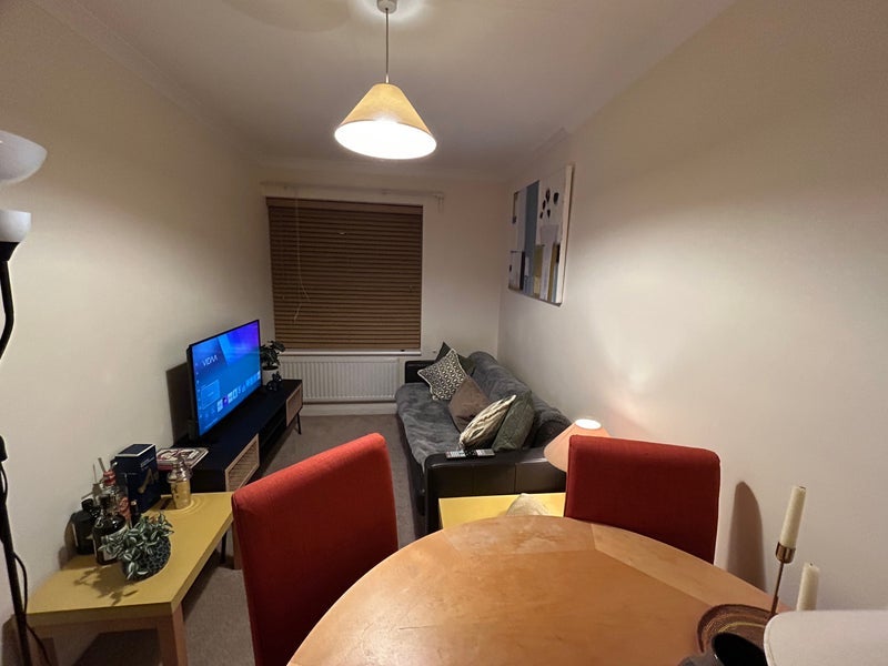 Room Eaton Rise in Greater London