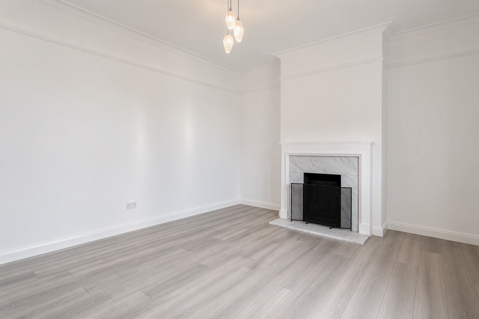 Flat Thornbury Court in Perton
