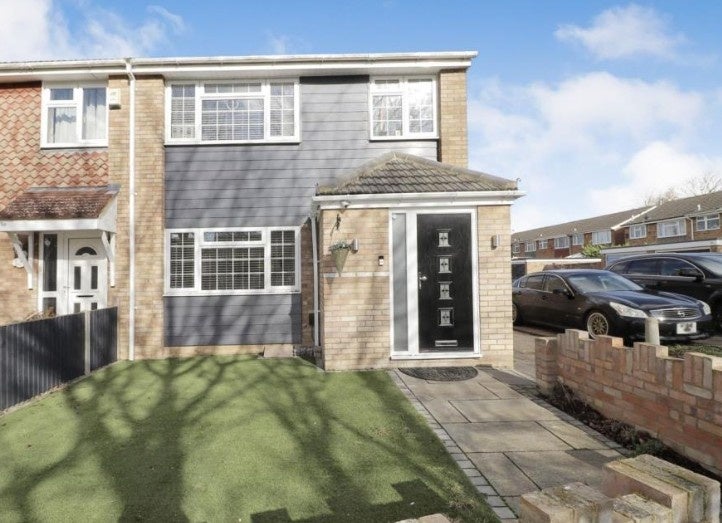 House Greystoke Walk in Bedford