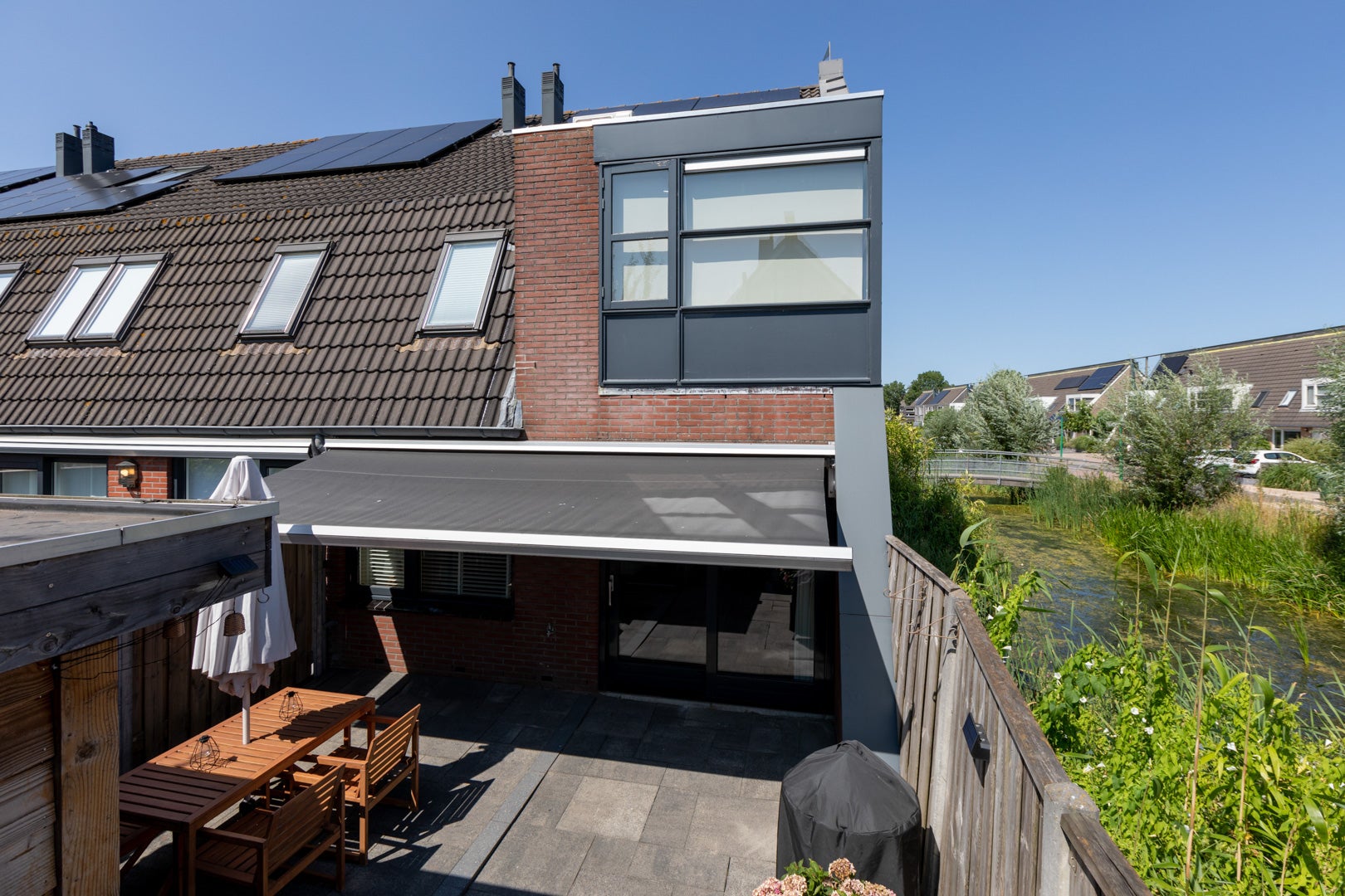 Hoekwoning te koop: Zandoogje 16, Sneek