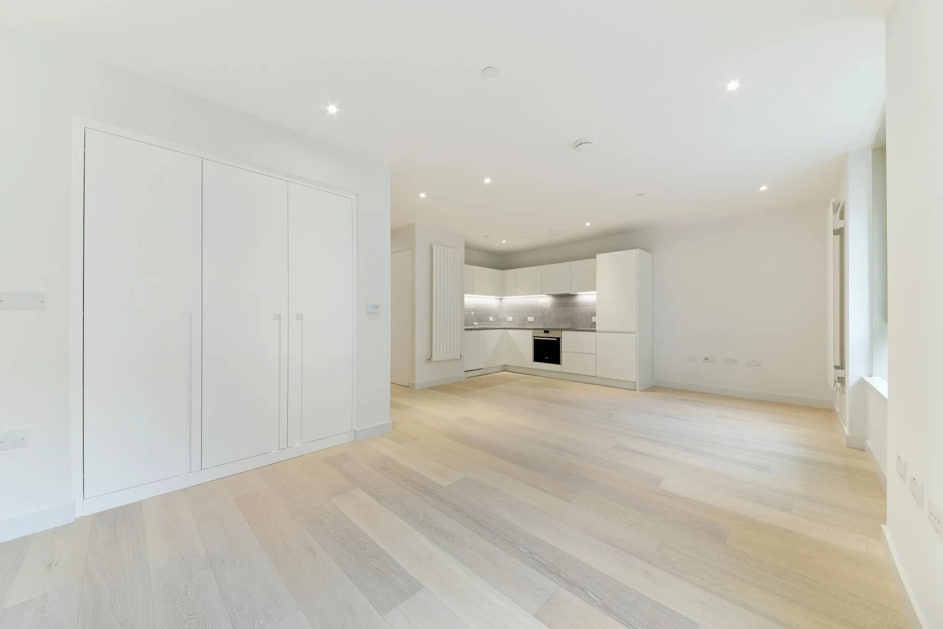 Flat Starboard Way in Greater London
