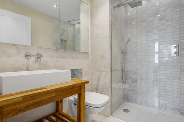 Flat Fulham Road in Greater London