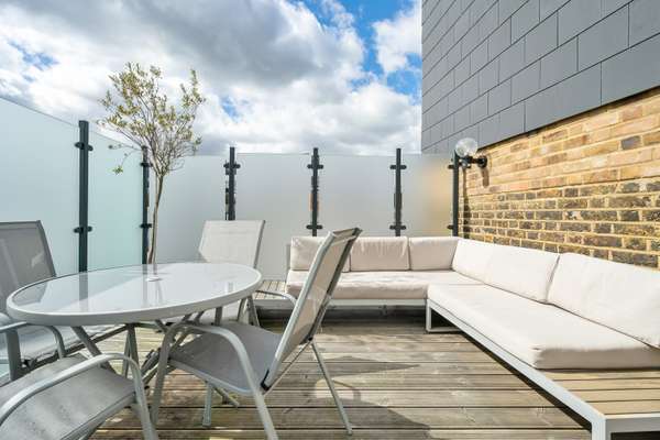 Flat Fulham Road in Greater London