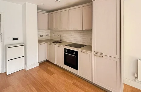 Flat Carraway Street in Reading