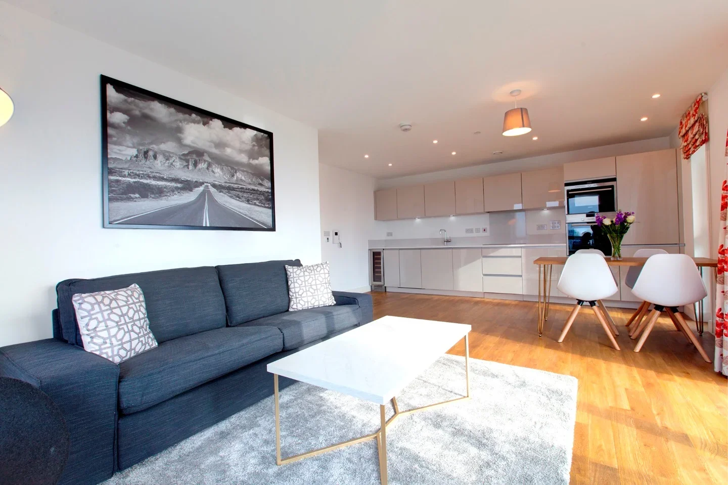 Flat Jefferson Plaza in Greater London