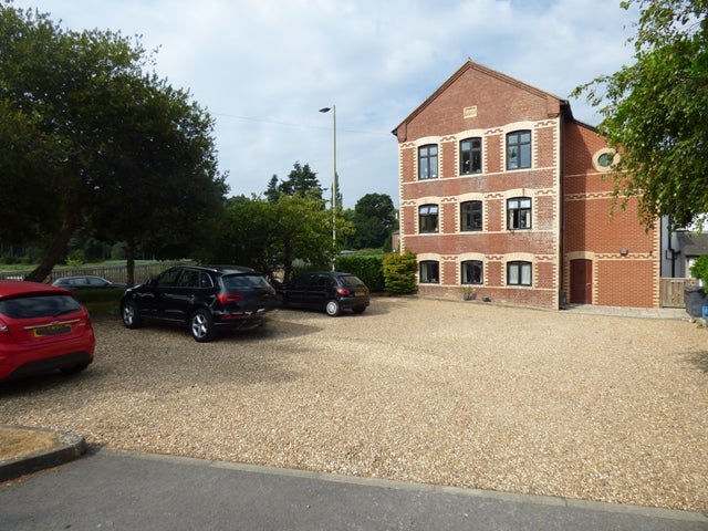 Flat Bridge Hill in Exeter