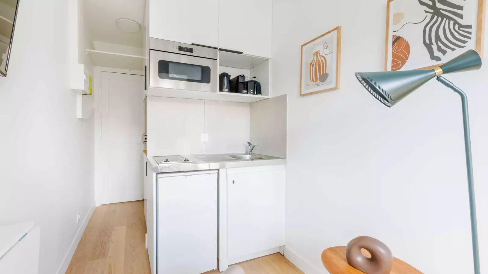 Flat Rue Théodore de Banville in Paris