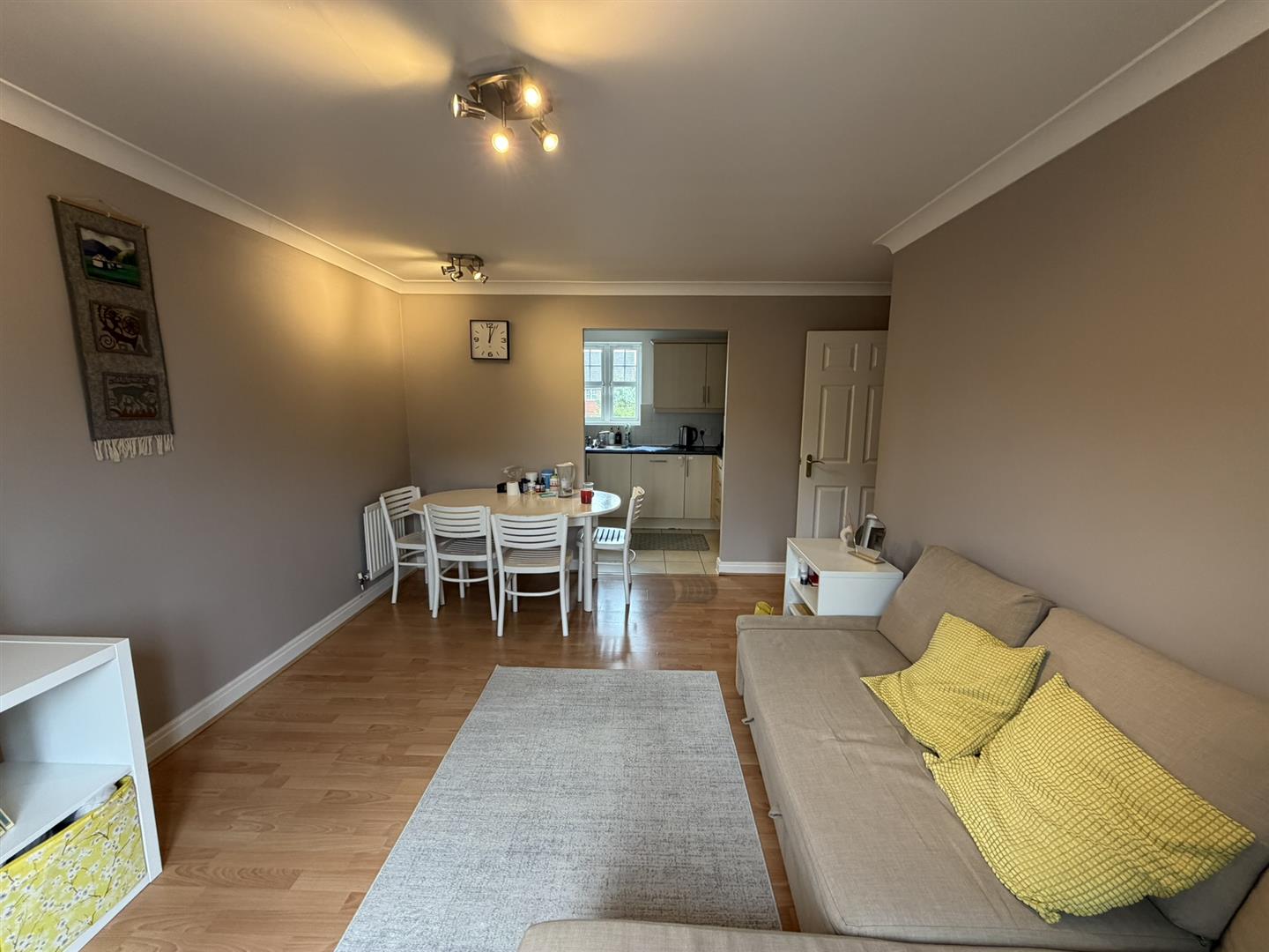 Flat Marwood Drive in Greater London