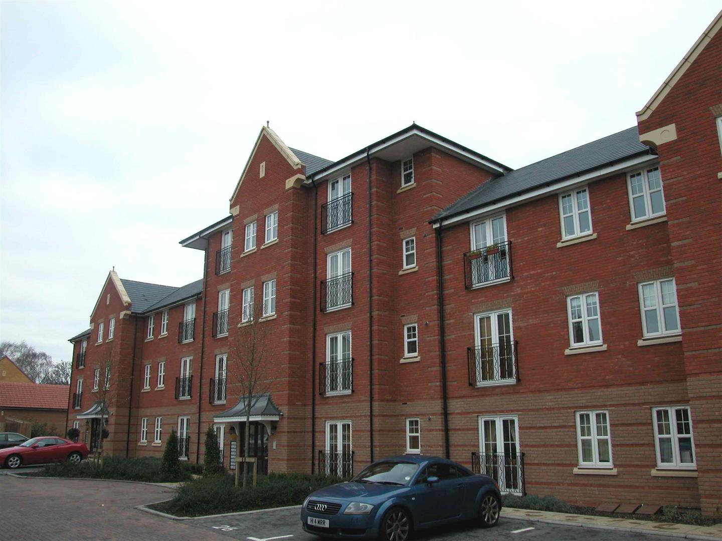 Flat Marwood Drive in Greater London