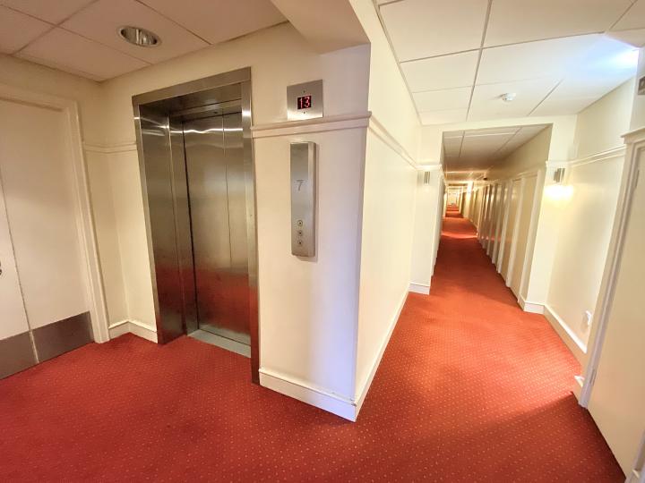 Flat Westferry Road in Greater London