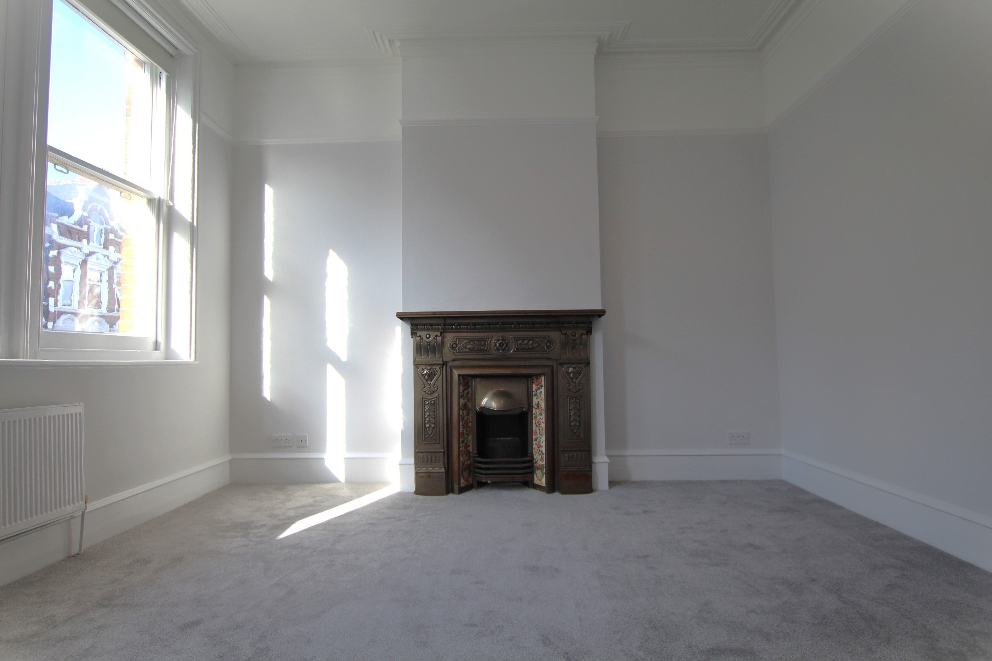 Flat Cranbrook Lane in Greater London