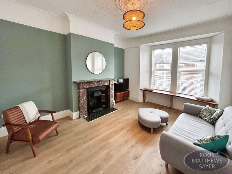 Flat Sandringham Road in Newcastle upon Tyne