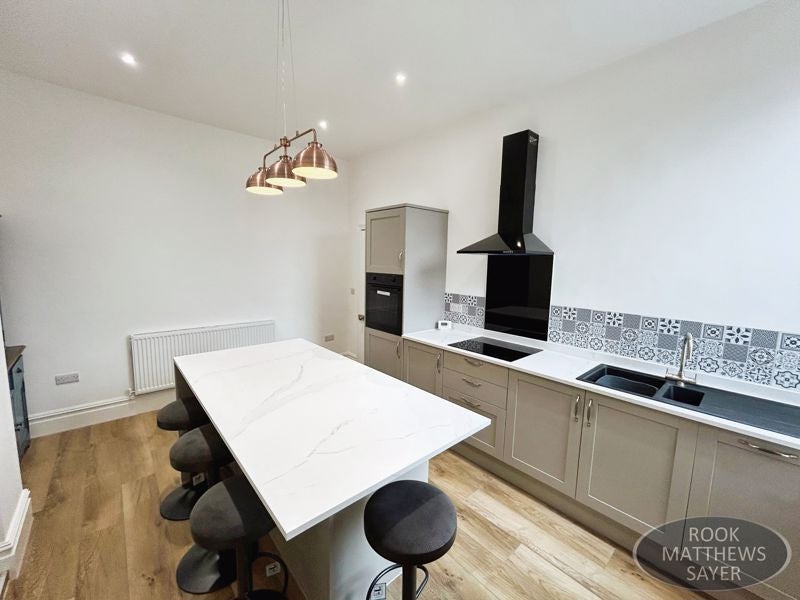 Flat Sandringham Road in Newcastle upon Tyne