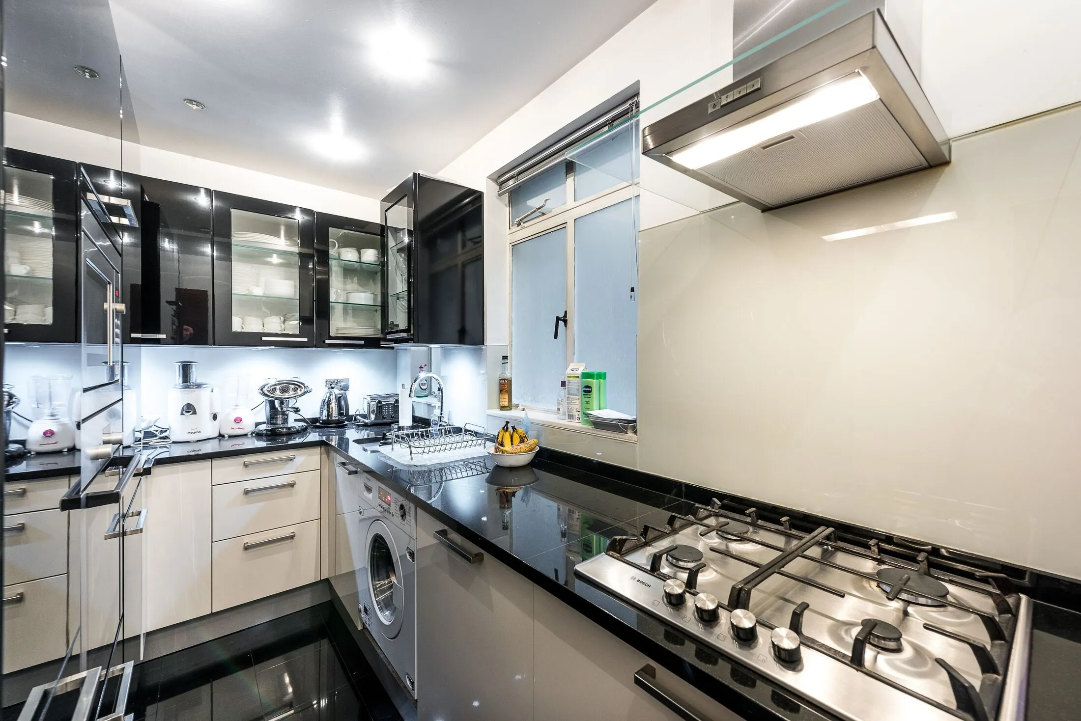 Flat Walpole Street in Greater London