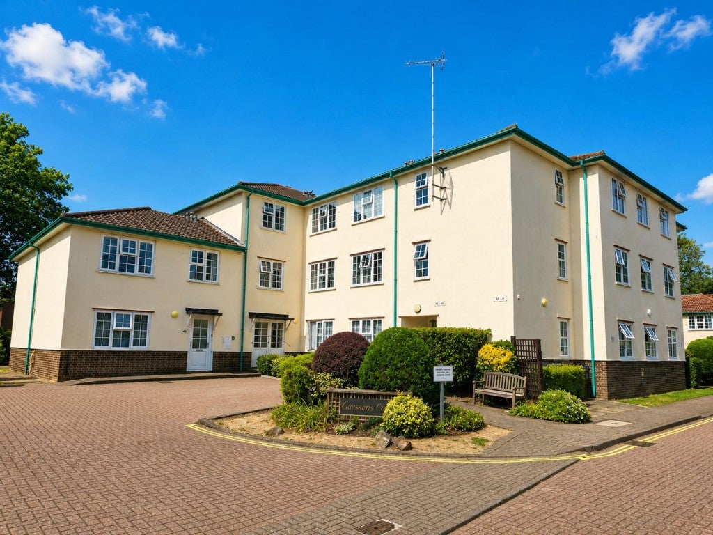 Flat Guessens Grove in Welwyn Hatfield