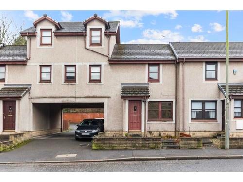 Flat Thornhill Road in Falkirk