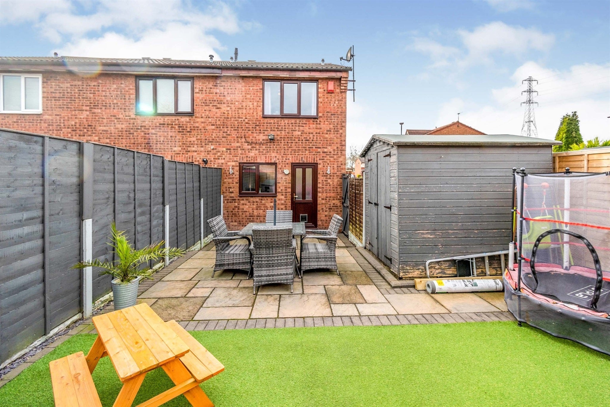 House Barford Close in Darlaston