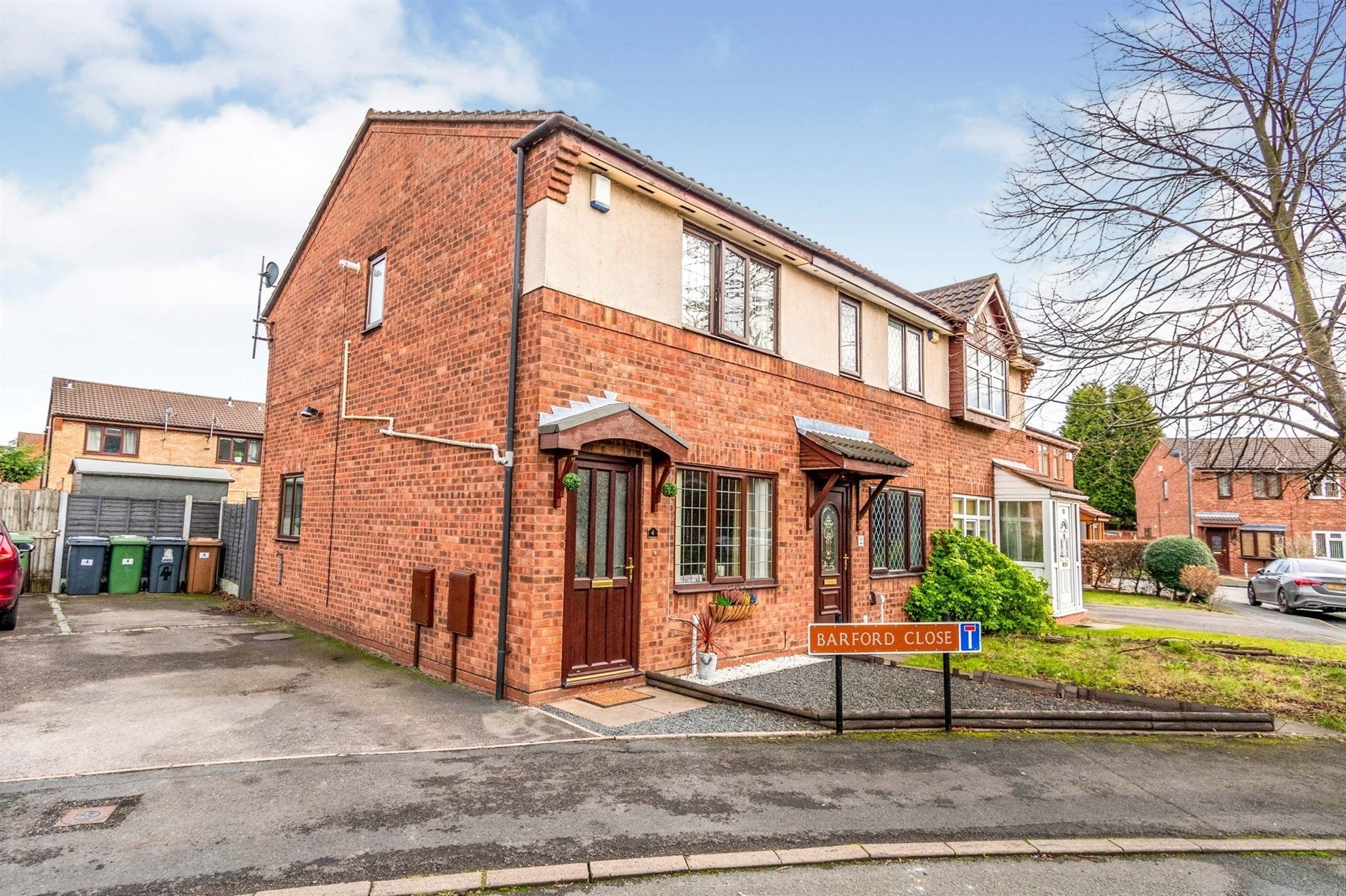 House Barford Close in Darlaston