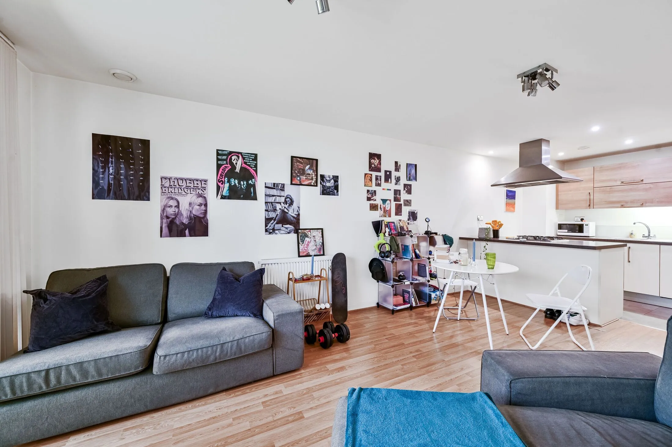 Flat Burdett Road in Greater London