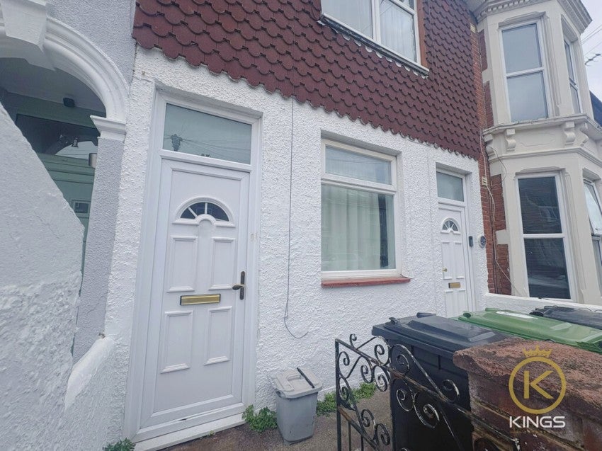 Flat Cottage Grove in Portsmouth