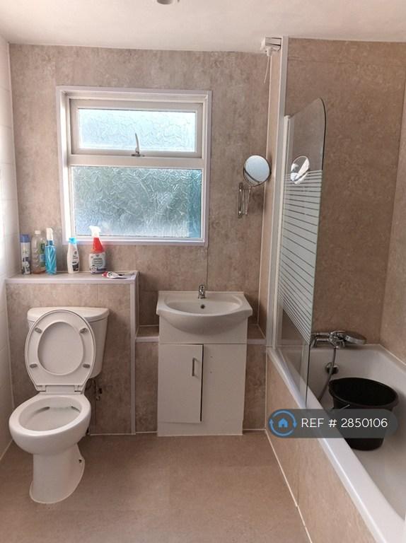 Room Dengayne in Basildon