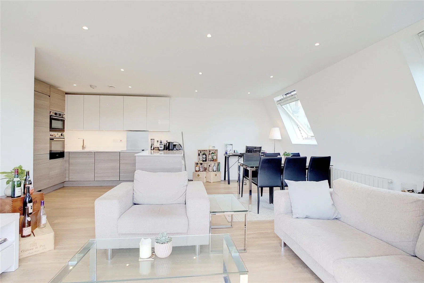 Flat Ashton Reach in Greater London
