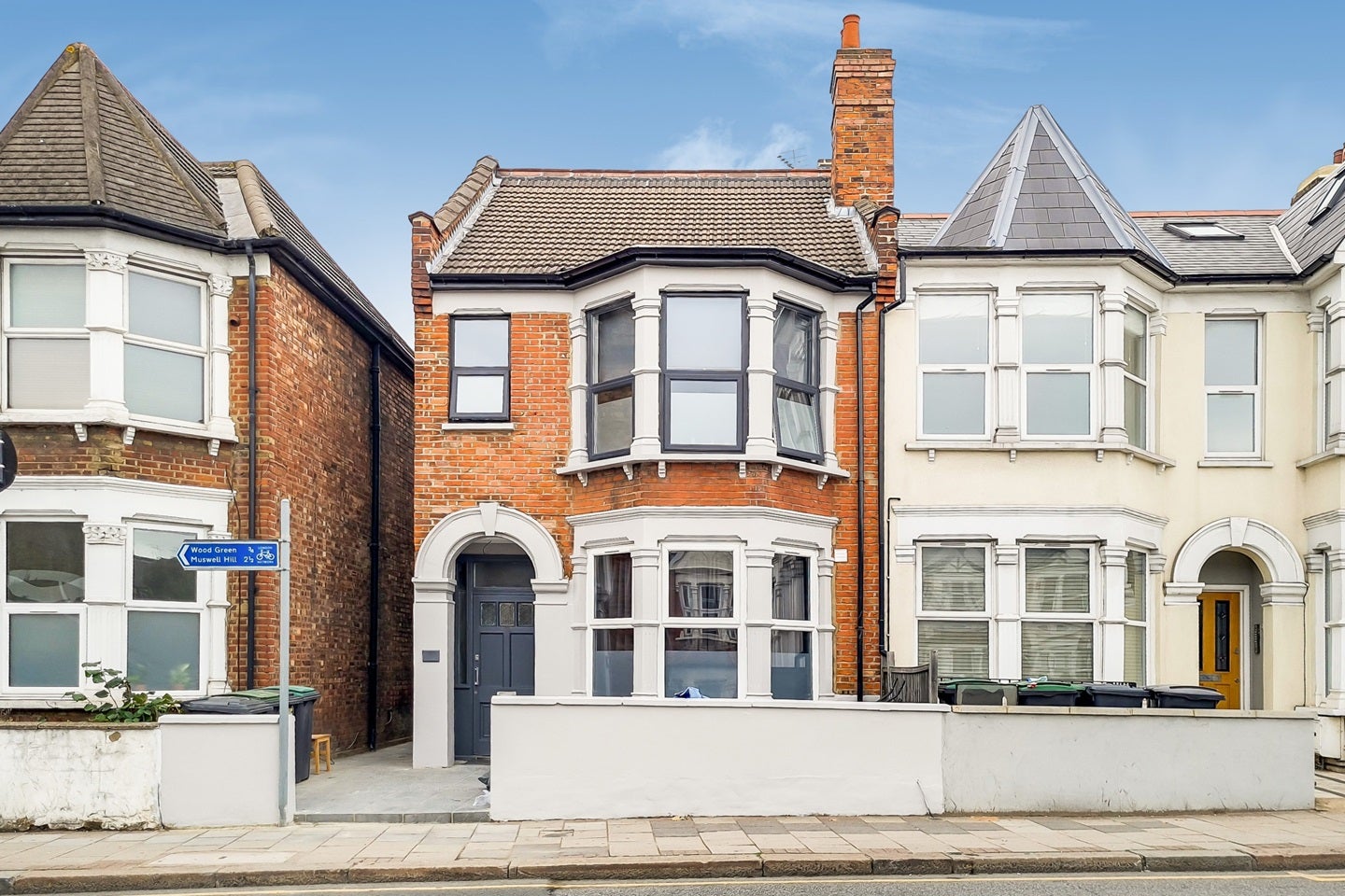Flat Westbury Avenue in Greater London
