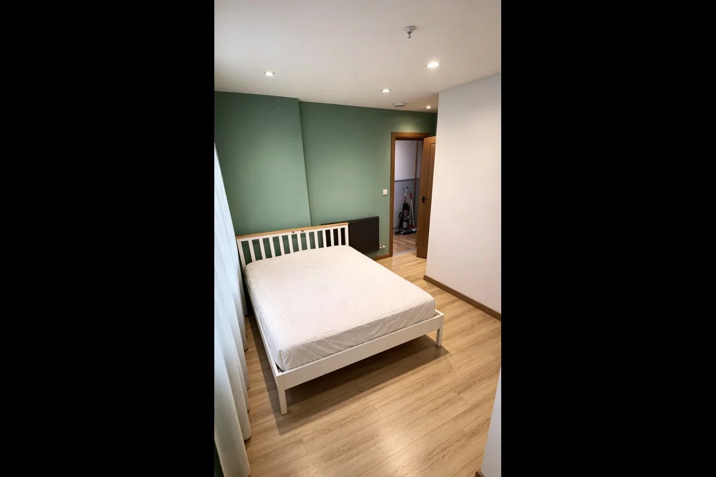 Room Glebe Street in Wakefield