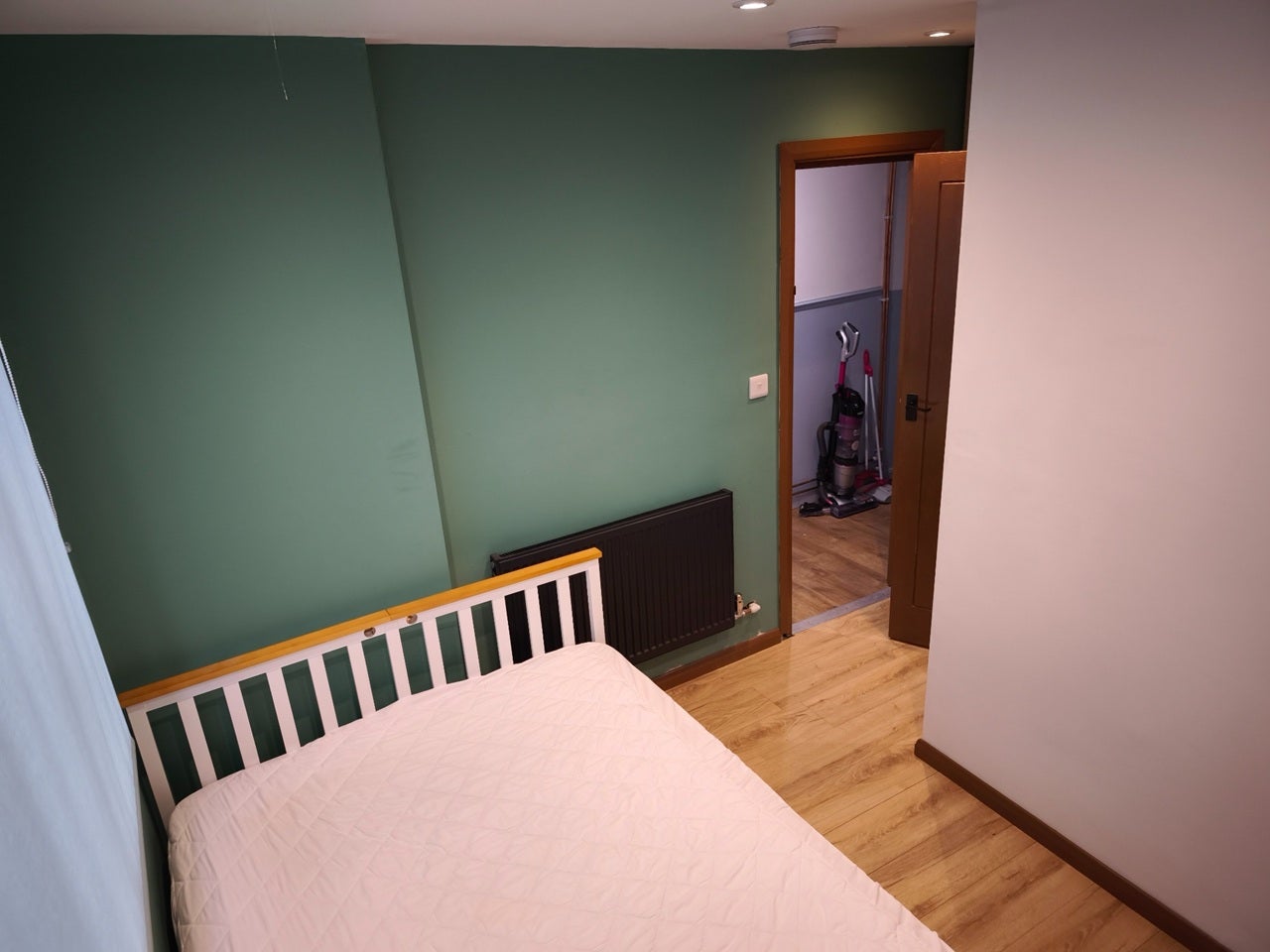 Room Glebe Street in Wakefield