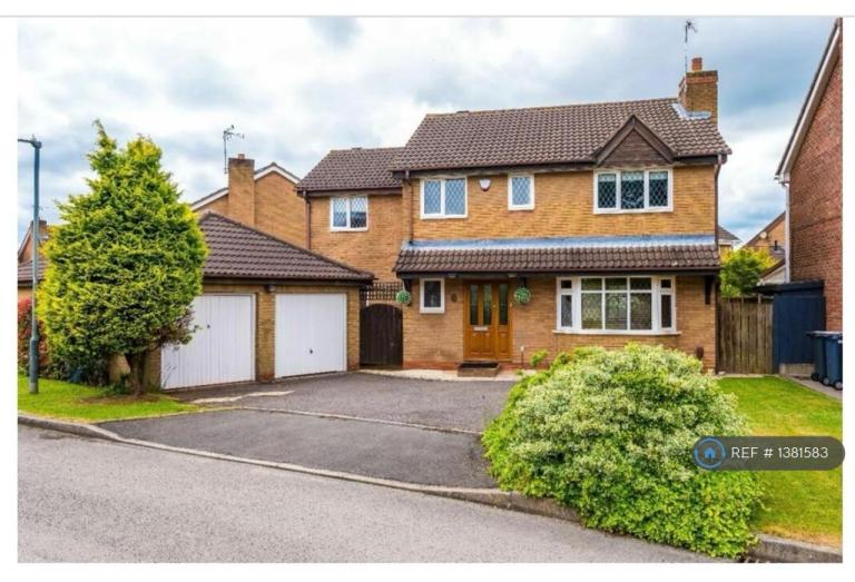House Gloucester Close in Nuneaton and Bedworth