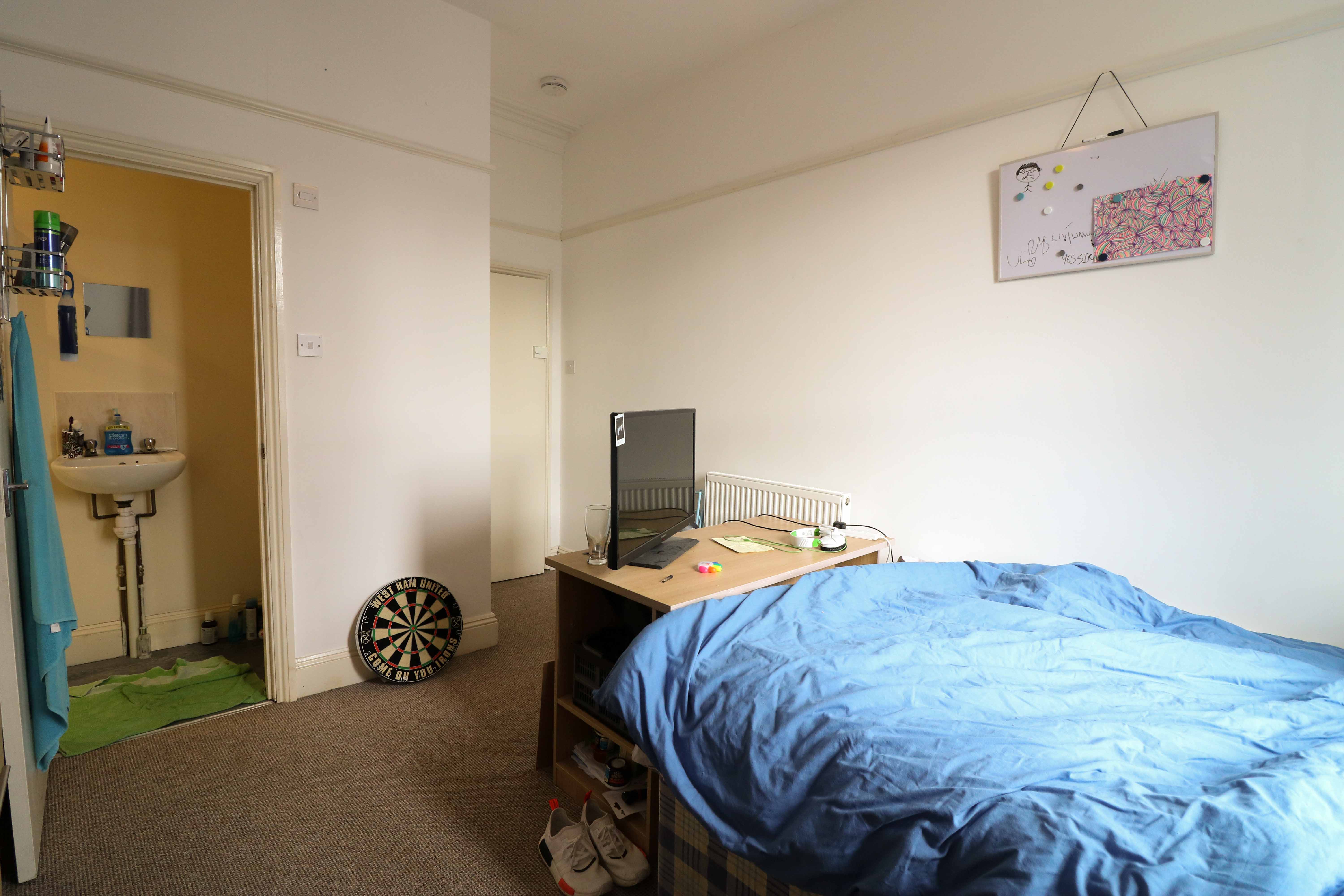 Flat Alexandra Road in Plymouth