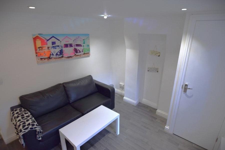 Room Stimpson Avenue in Northampton