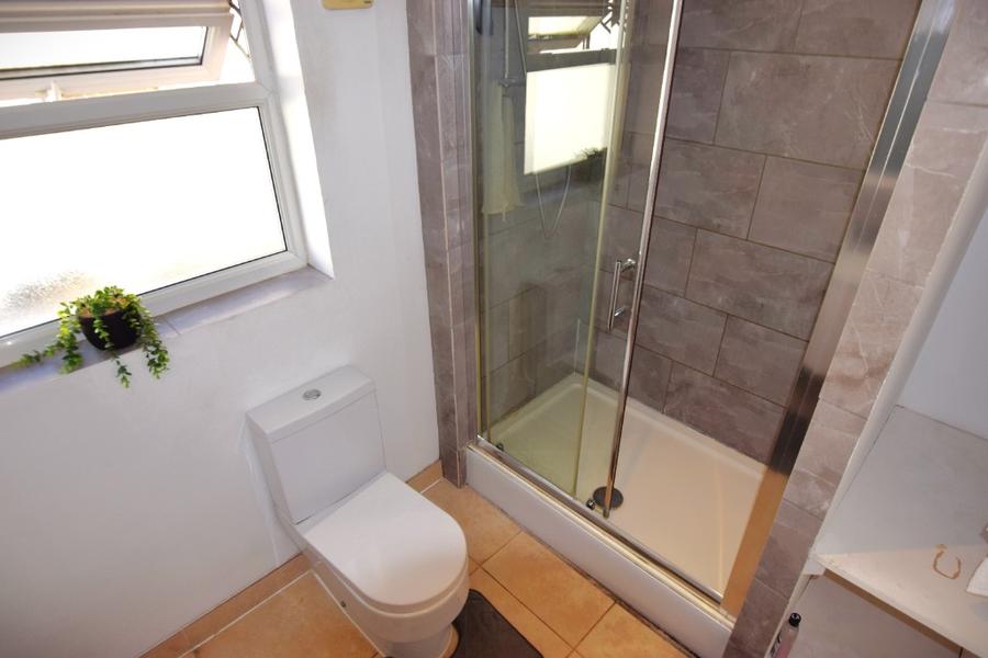 Room Stimpson Avenue in Northampton