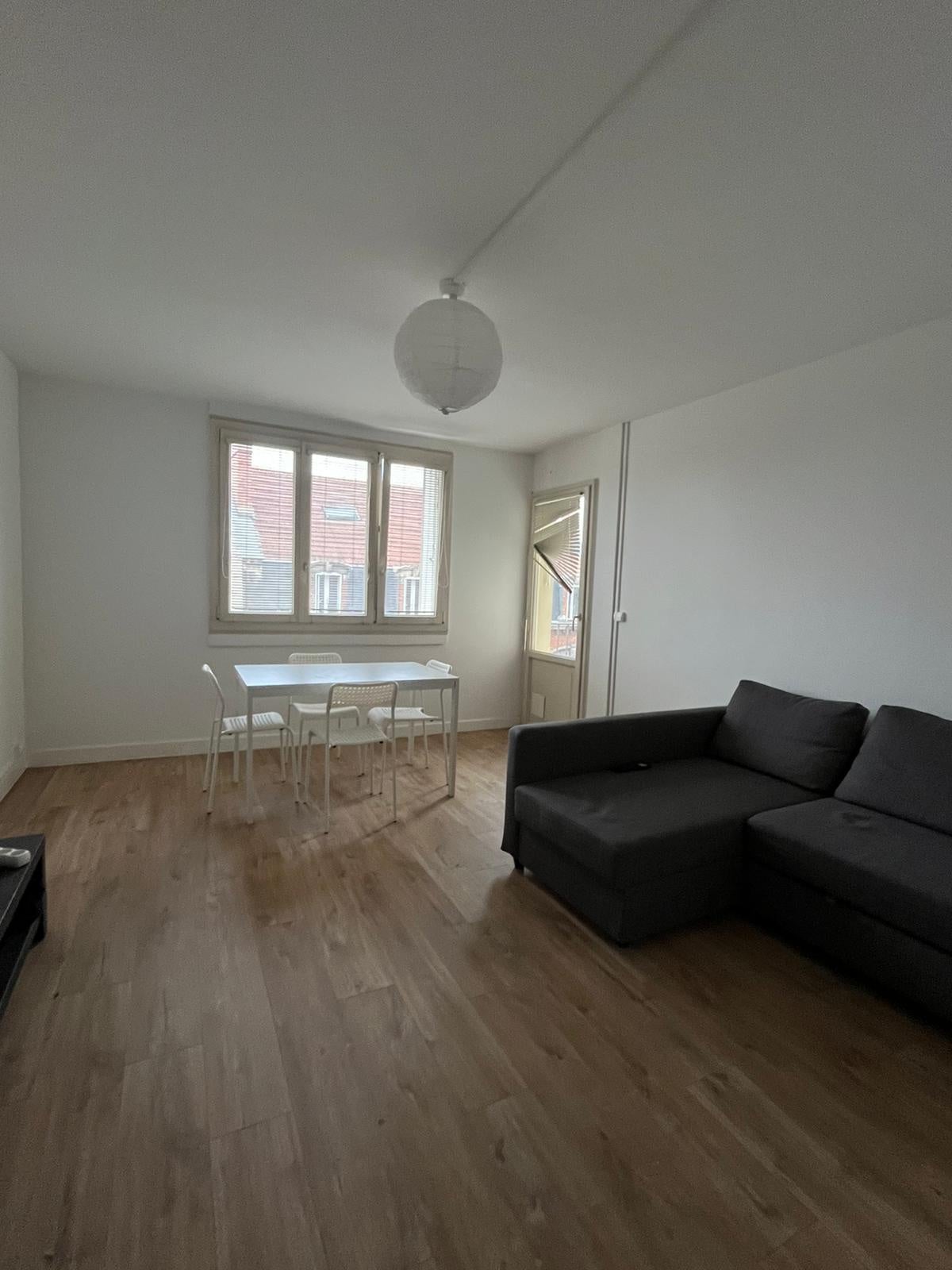 Room Avenue Pasteur in Troyes