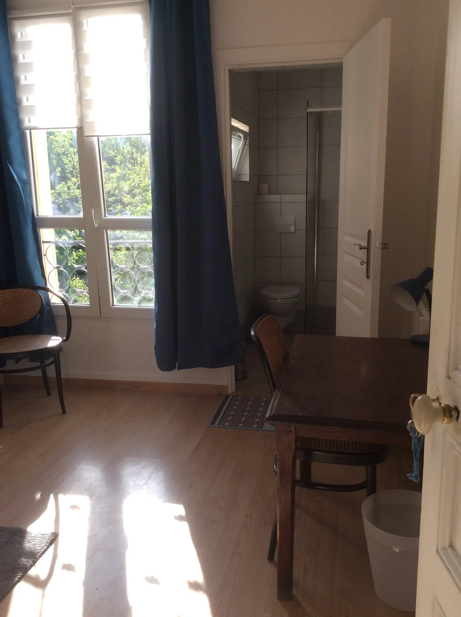 Chambre Route de Maisons à Chatou
