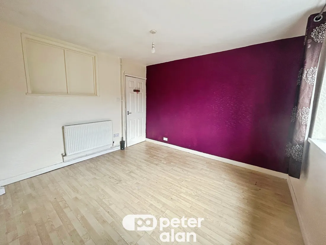 Flat Castle Street in Maesteg