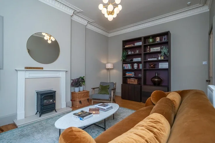 Flat Dickson Street in City of Edinburgh