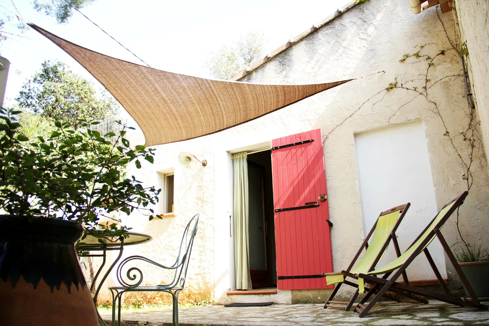 Room Route de la Lèque in Six-Fours-les-Plages