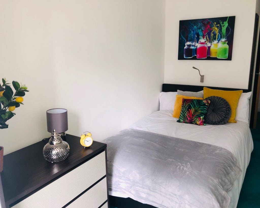 Room Egerton Street in Sheffield