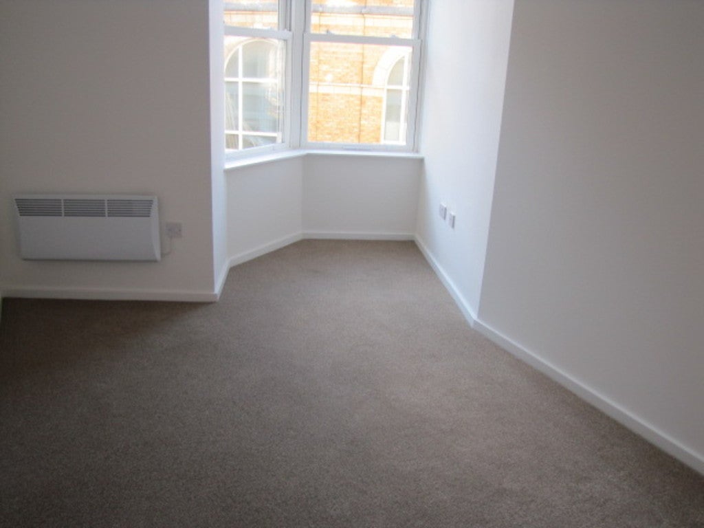 Flat Albert Road in Bournemouth